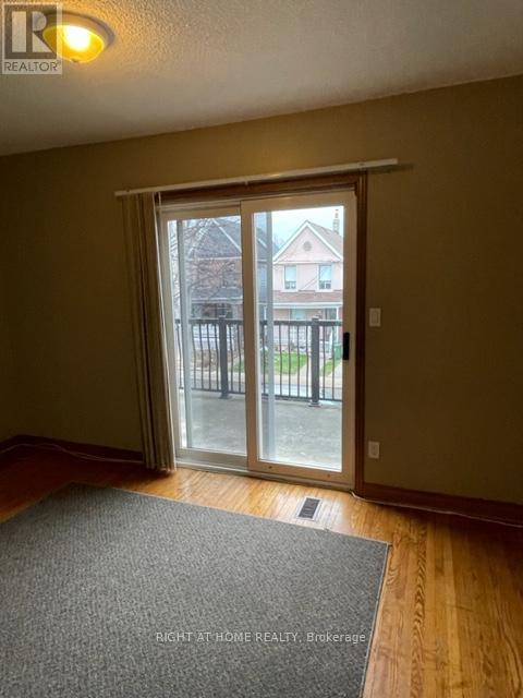2nd Floor - 31 Hallam Street, Toronto (Dovercourt-Wallace Emerson-Junction), Ontario  M6G 1W1 - Photo 6 - W12957020