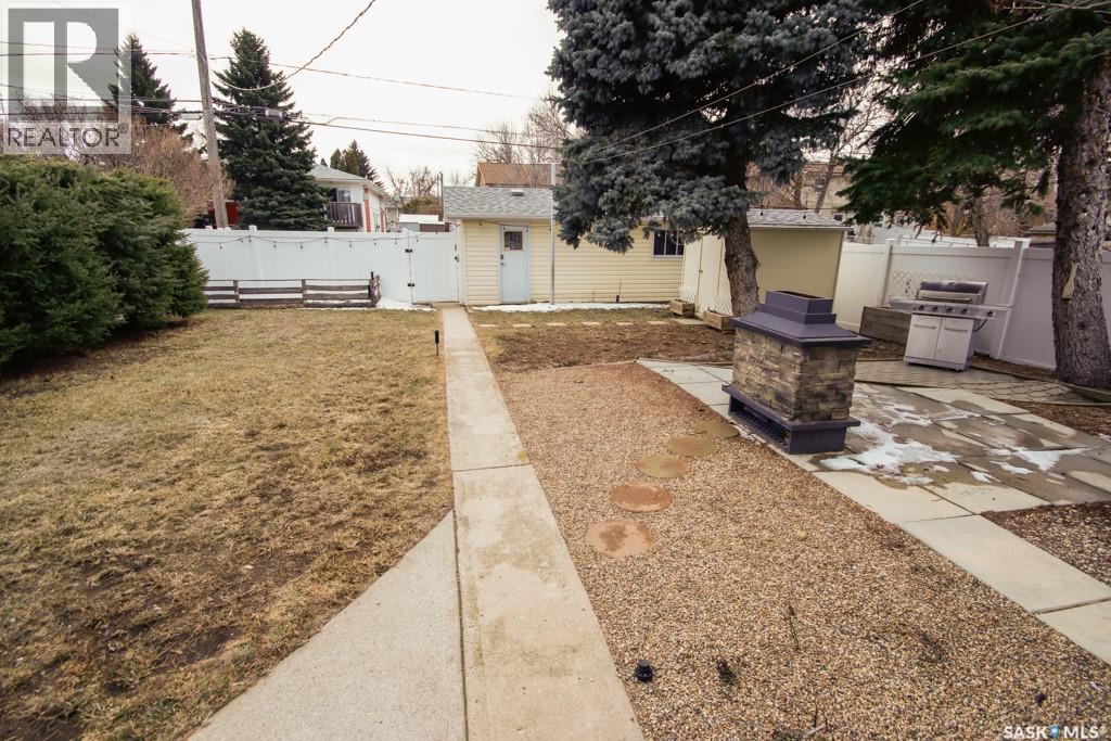 1231 Grandview Street W, Moose Jaw, Saskatchewan  S6H 5M3 - Photo 37 - SK032067