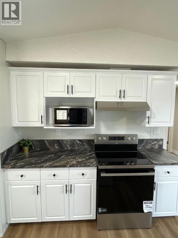 384-410 Conductor Blvd, Coaldale, Alberta  T1M 1P6 - Photo 13 - A2293350