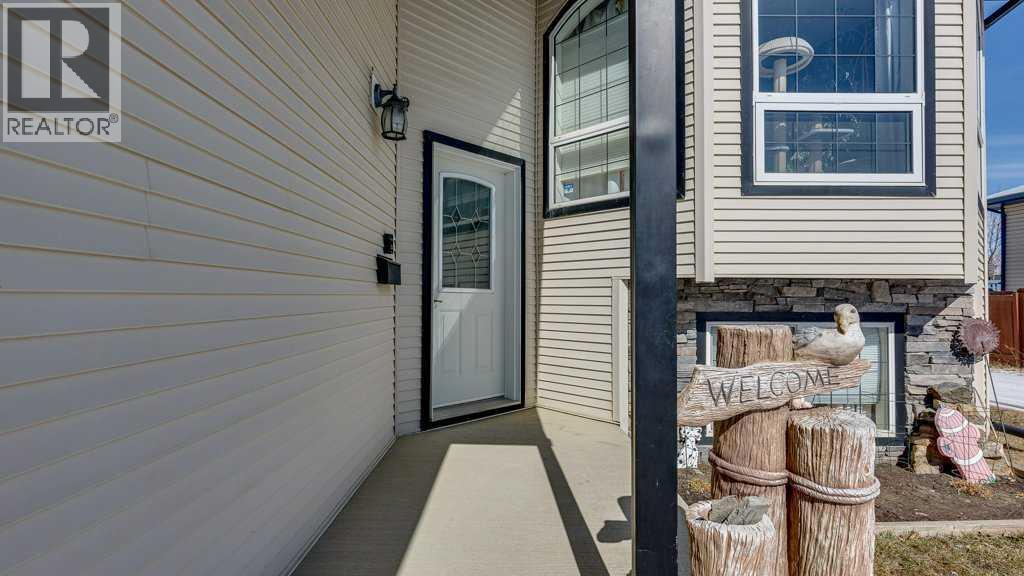 143 Ackerman Crescent, Red Deer, Alberta  T4R 3B8 - Photo 3 - A2298169