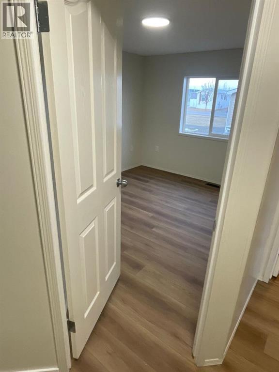 384-410 Conductor Blvd, Coaldale, Alberta  T1M 1P6 - Photo 31 - A2293350