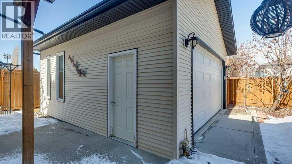 143 Ackerman Crescent, Red Deer, Alberta  T4R 3B8 - Photo 39 - A2298169