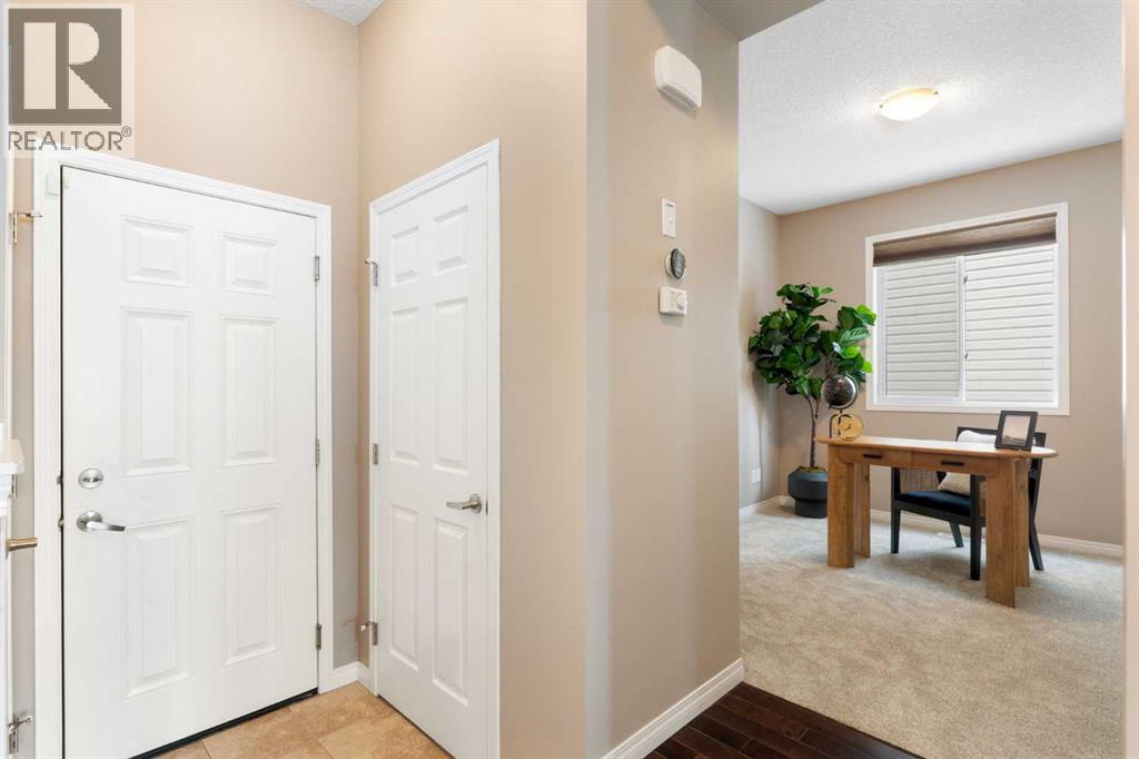 149 Windridge Road Sw, Airdrie, Alberta  T4B 2R4 - Photo 9 - A2293533