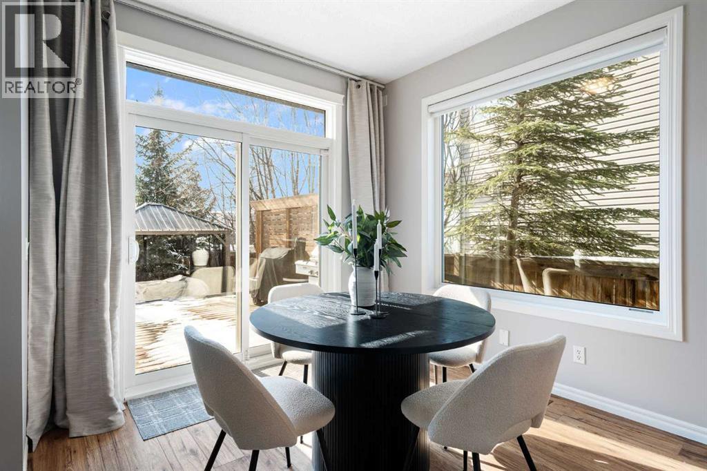 142 Coopers Bay Sw, Airdrie, Alberta  T4B 3K2 - Photo 14 - A2298253