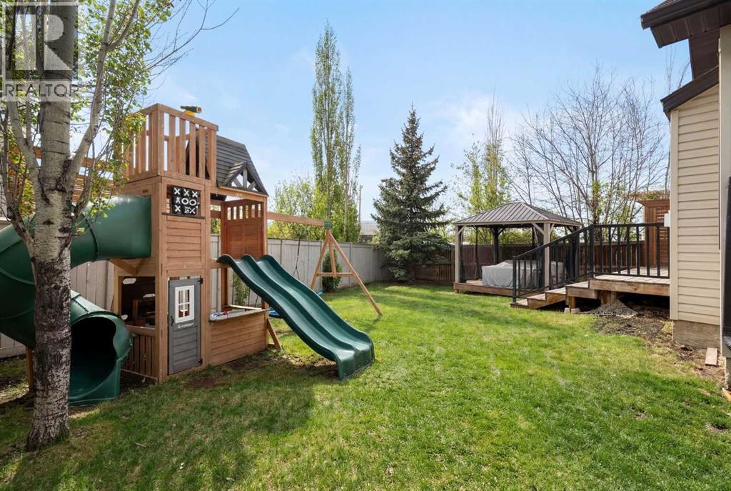 142 Coopers Bay Sw, Airdrie, Alberta  T4B 3K2 - Photo 39 - A2298253