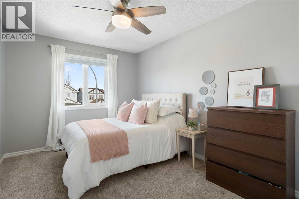 142 Coopers Bay Sw, Airdrie, Alberta  T4B 3K2 - Photo 28 - A2298253