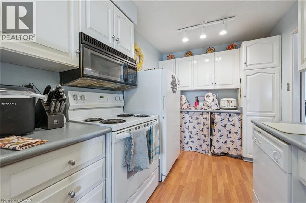 225 Harvard Place Unit# 1510, Waterloo, Ontario  N2J 4H4 - Photo 10 - 40803777