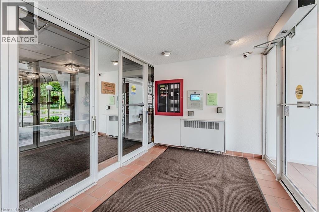 225 Harvard Place Unit# 1510, Waterloo, Ontario  N2J 4H4 - Photo 18 - 40803777