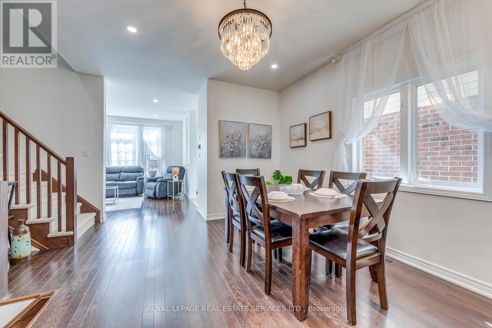 206 Brigadoon Drive, Hamilton (Gourley), Ontario  L9C 0B5 - Photo 12 - X12956946