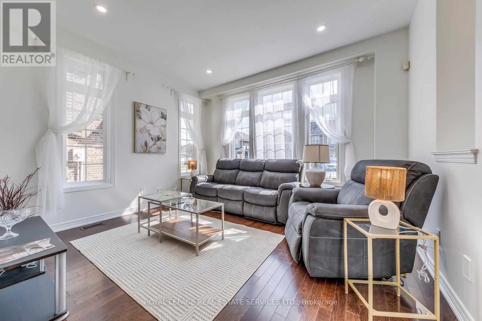 206 Brigadoon Drive, Hamilton (Gourley), Ontario  L9C 0B5 - Photo 5 - X12956946