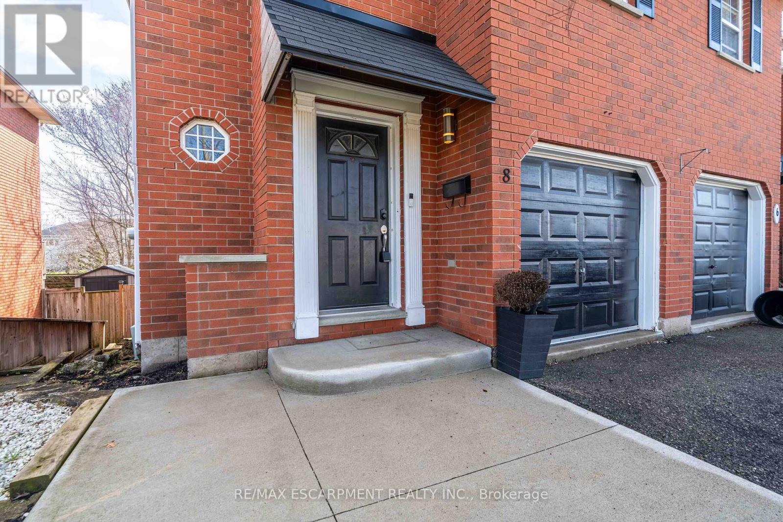 8 Swayze Court, West Lincoln, Ontario  L0R 2A0 - Photo 2 - X12956980