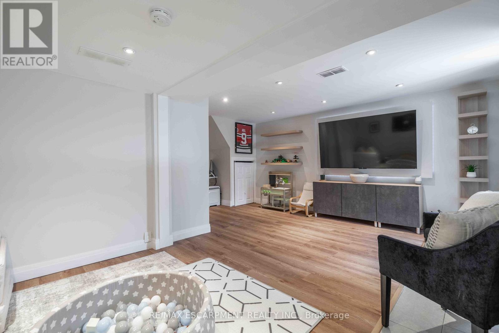 8 Swayze Court, West Lincoln, Ontario  L0R 2A0 - Photo 25 - X12956980