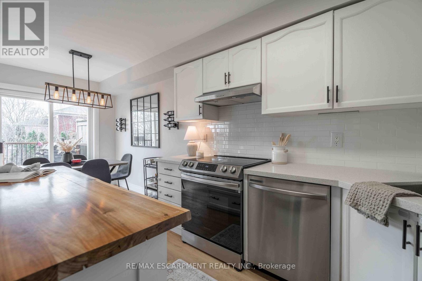 8 Swayze Court, West Lincoln, Ontario  L0R 2A0 - Photo 8 - X12956980