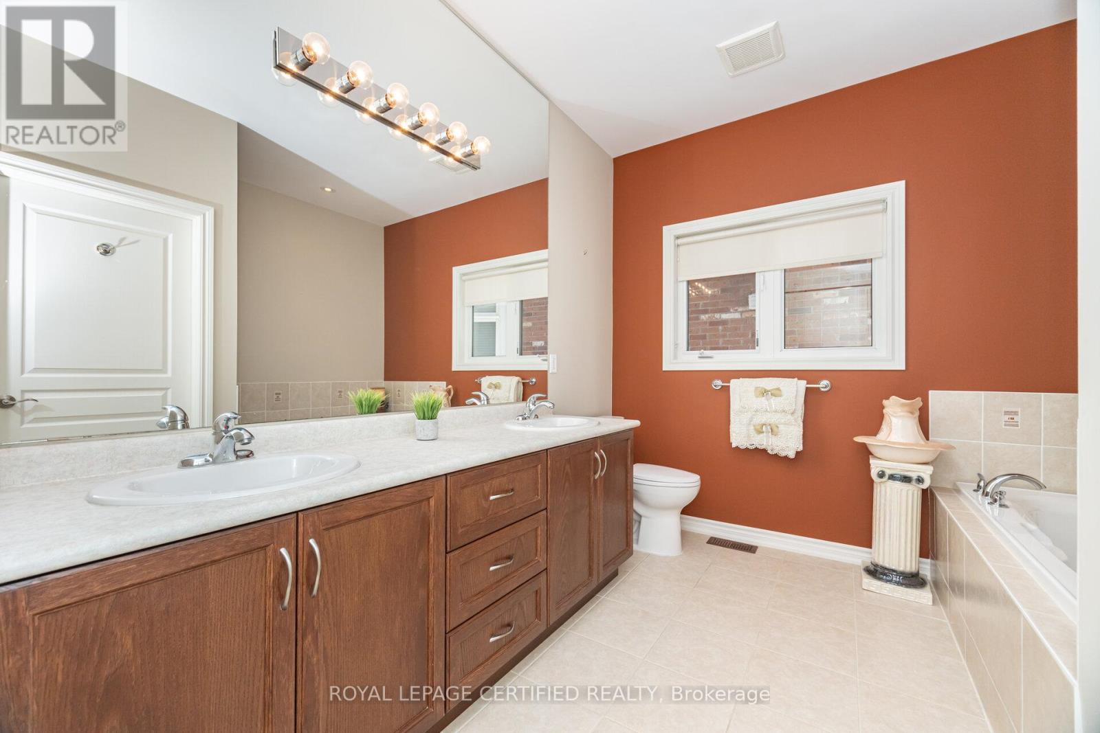 158 - 200 Kingfisher Drive, Mono, Ontario  L6W 0B3 - Photo 15 - X12956986