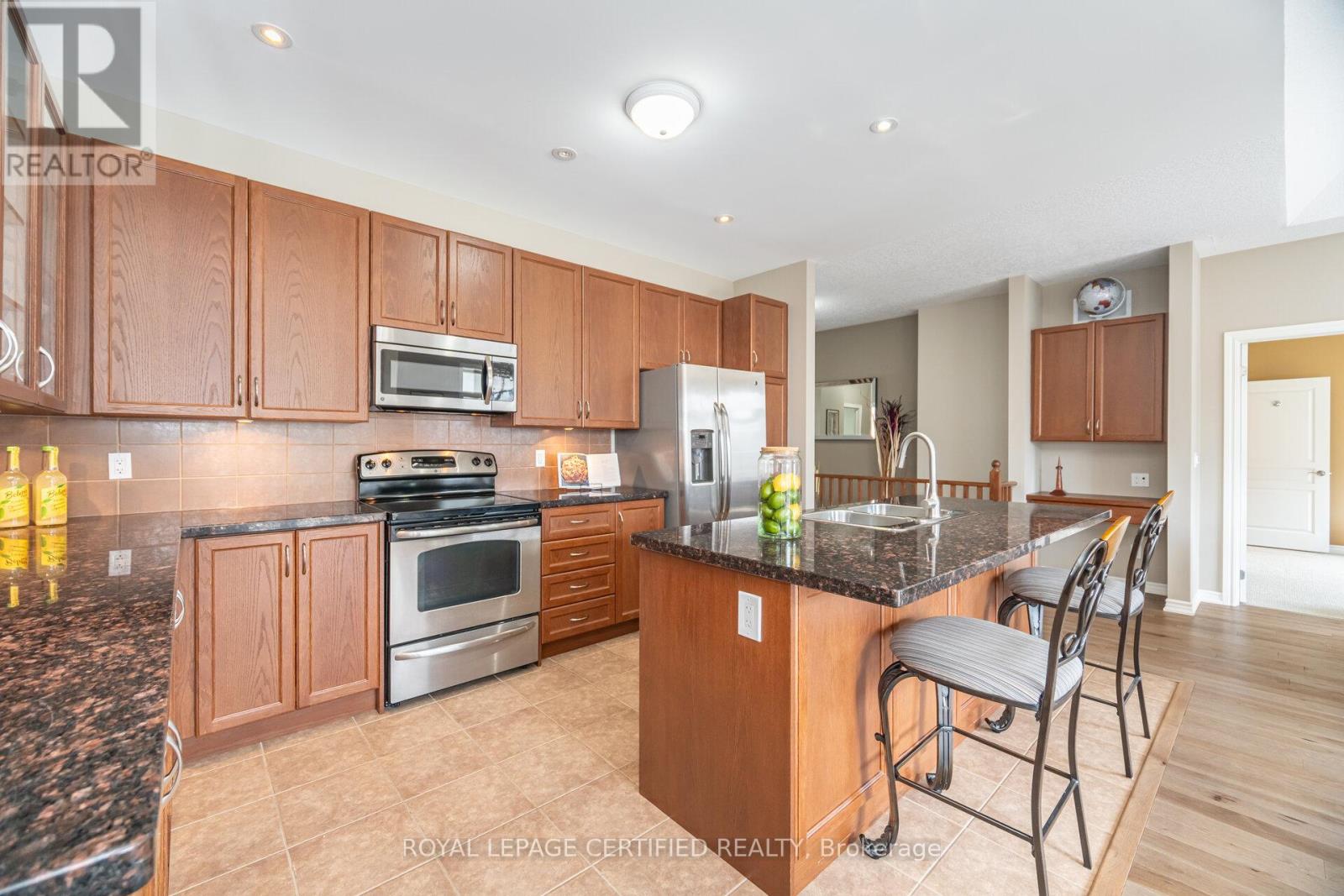 158 - 200 Kingfisher Drive, Mono, Ontario  L6W 0B3 - Photo 6 - X12956986