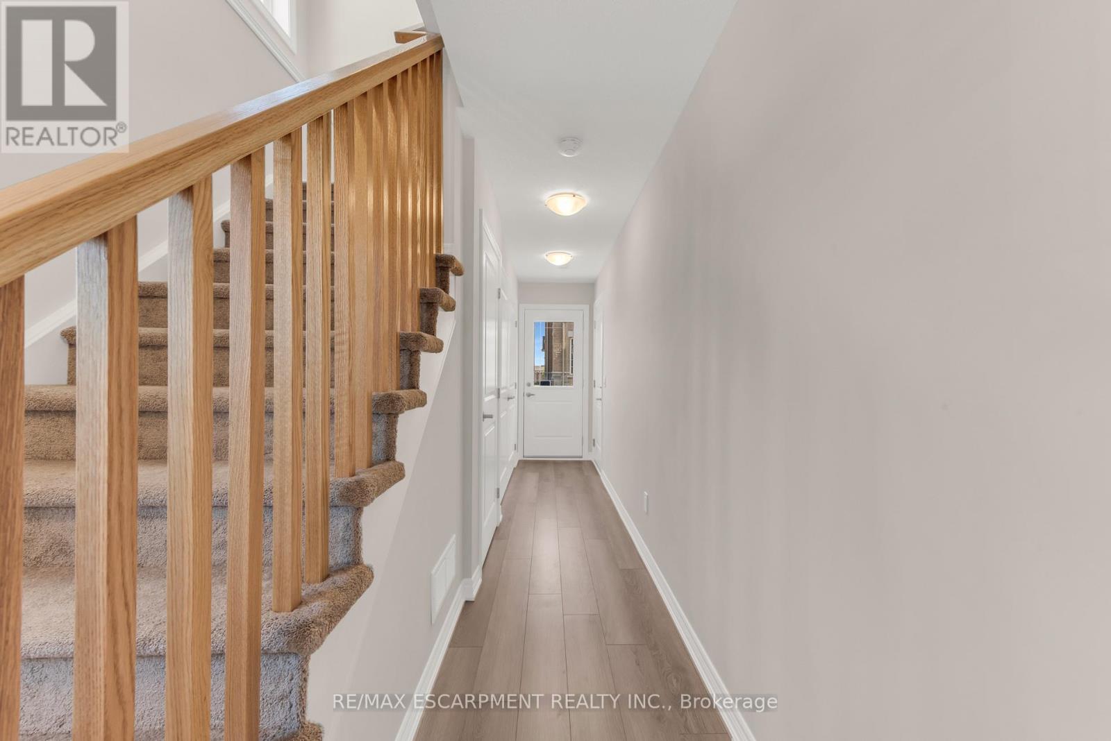 57 - 19 Picardy Drive, Hamilton, Ontario  L8J 0M7 - Photo 5 - X12957004