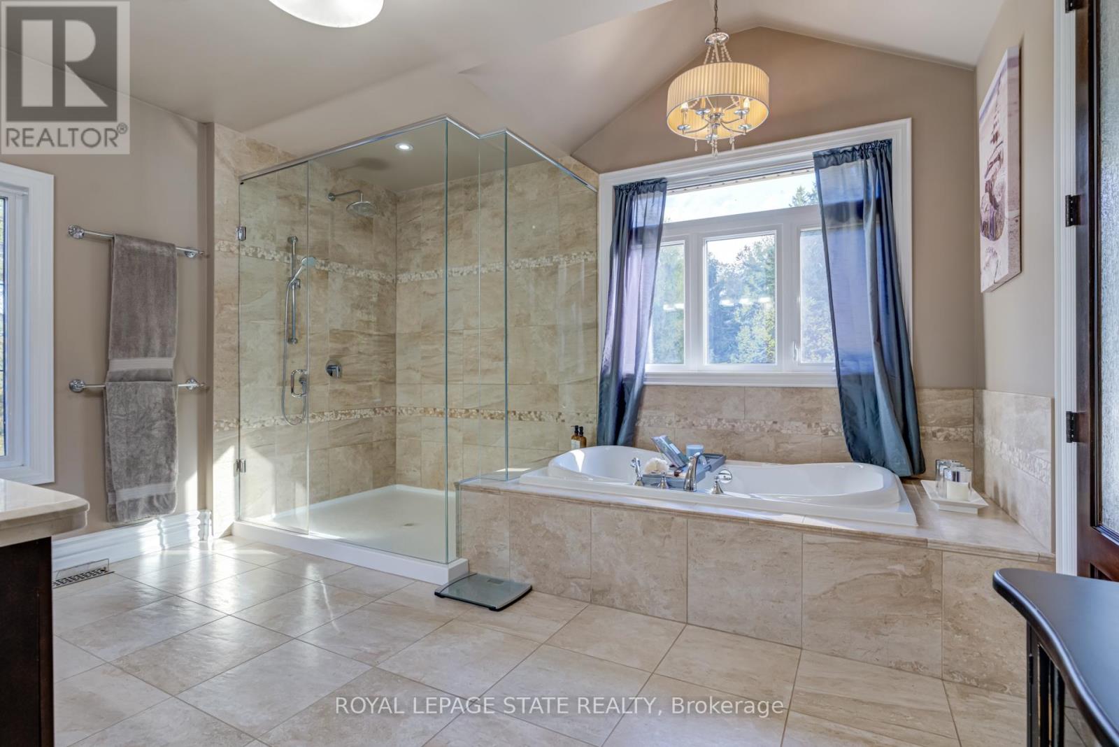 814 Binkley Road, Hamilton, Ontario  L9H 6V8 - Photo 22 - X12957042