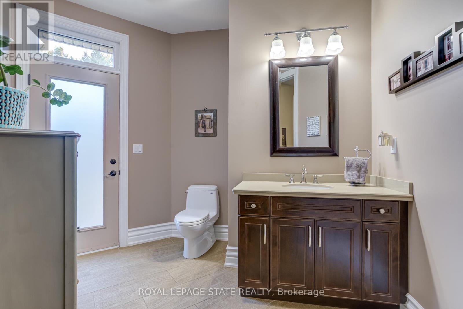 814 Binkley Road, Hamilton, Ontario  L9H 6V8 - Photo 25 - X12957042