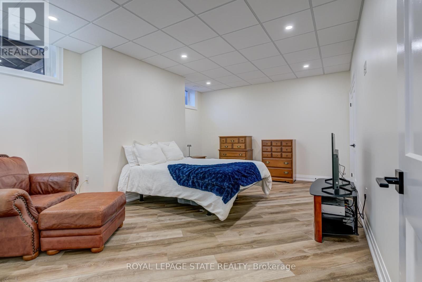 814 Binkley Road, Hamilton, Ontario  L9H 6V8 - Photo 38 - X12957042