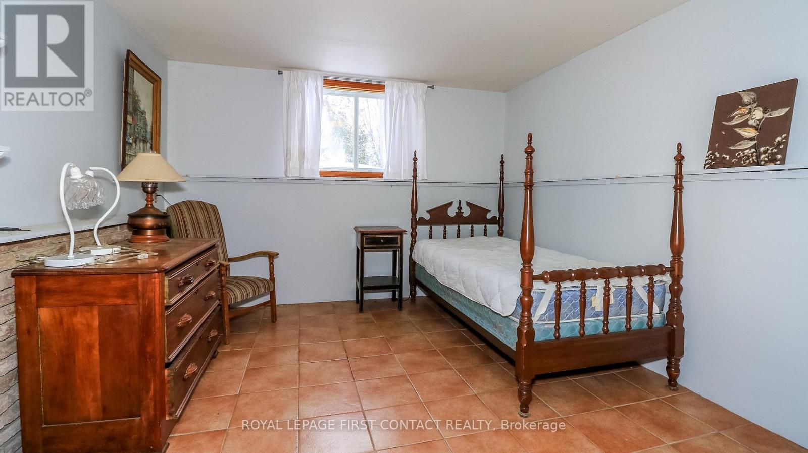 6237 2 Concession, Clearview, Ontario  L0M 1N0 - Photo 9 - S12817020