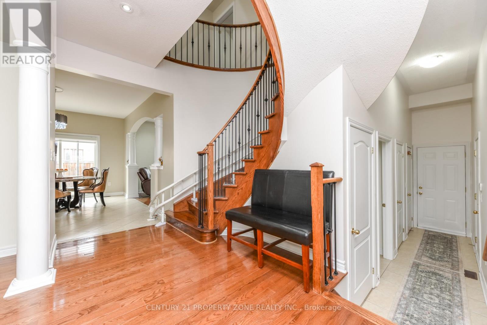 22 Jacksonville Drive, Brampton (Vales Of Castlemore), Ontario  L6P 2Z3 - Photo 14 - W12948228