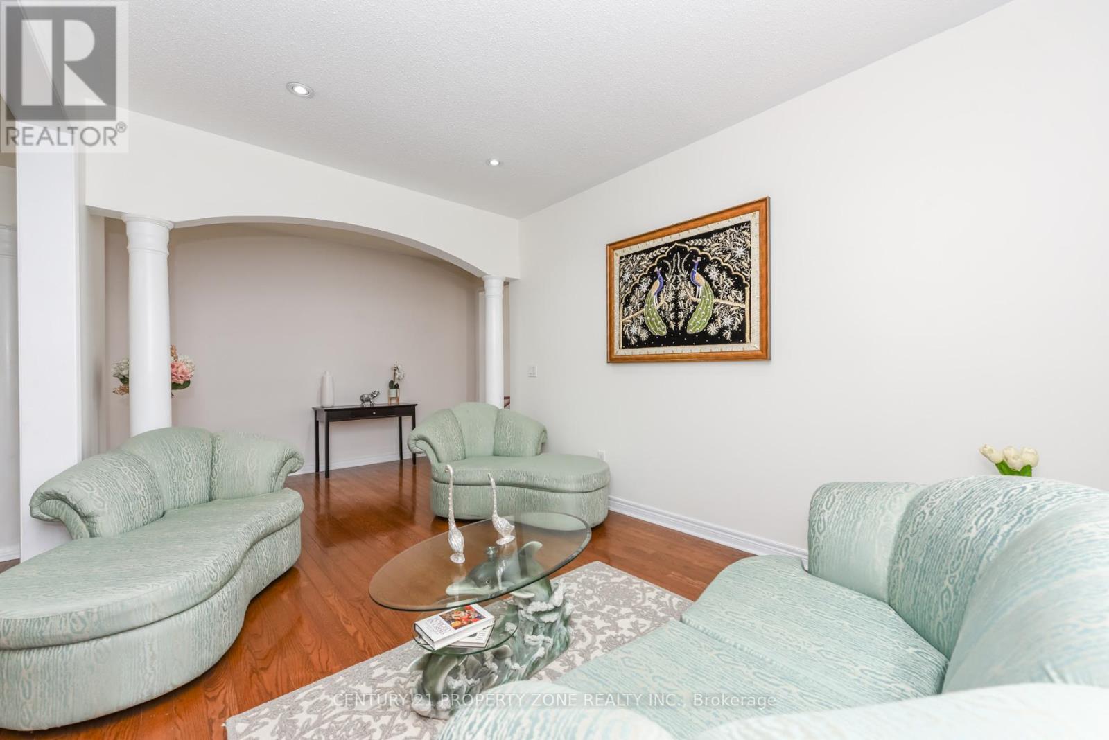 22 Jacksonville Drive, Brampton (Vales Of Castlemore), Ontario  L6P 2Z3 - Photo 10 - W12948228