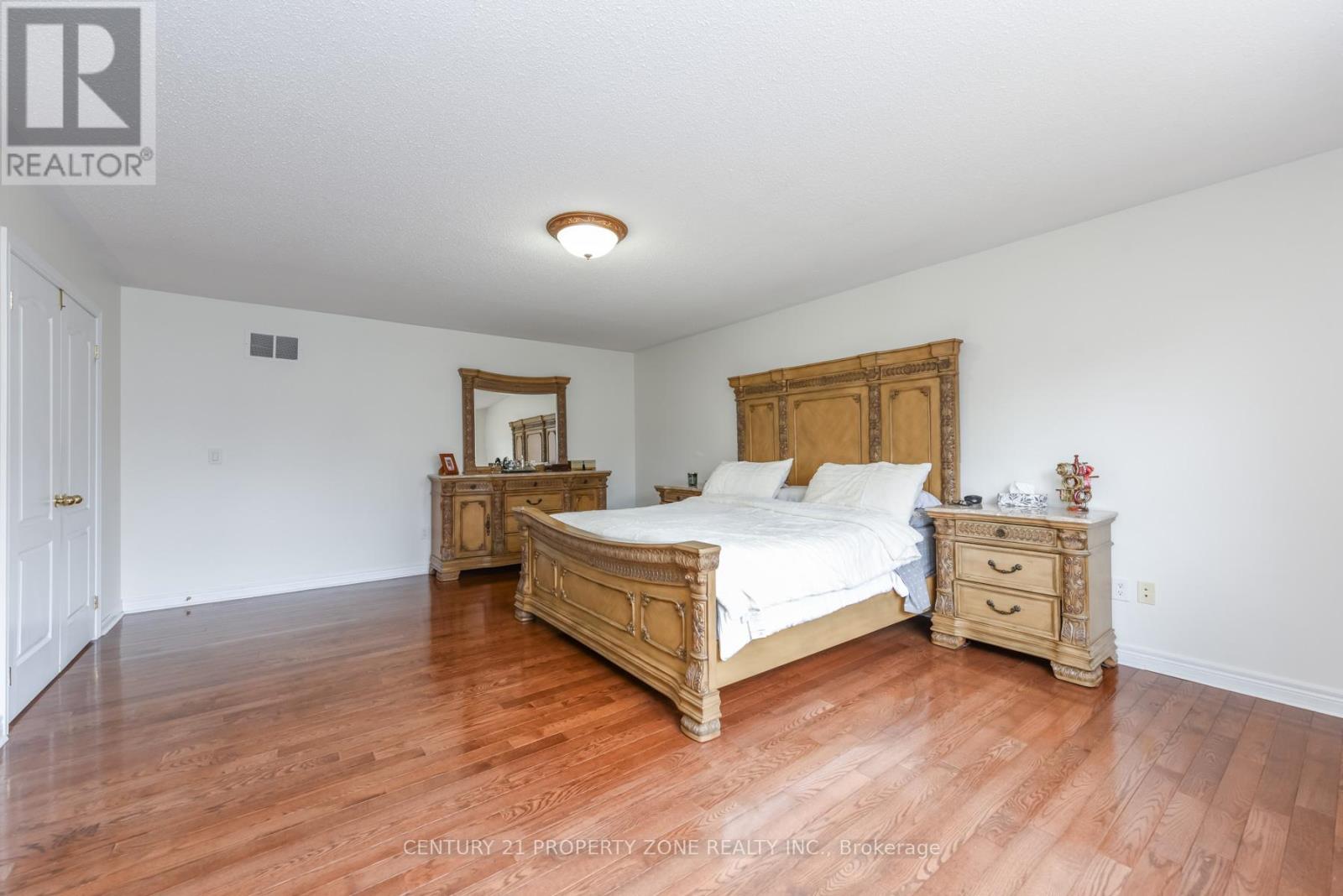 22 Jacksonville Drive, Brampton (Vales Of Castlemore), Ontario  L6P 2Z3 - Photo 20 - W12948228