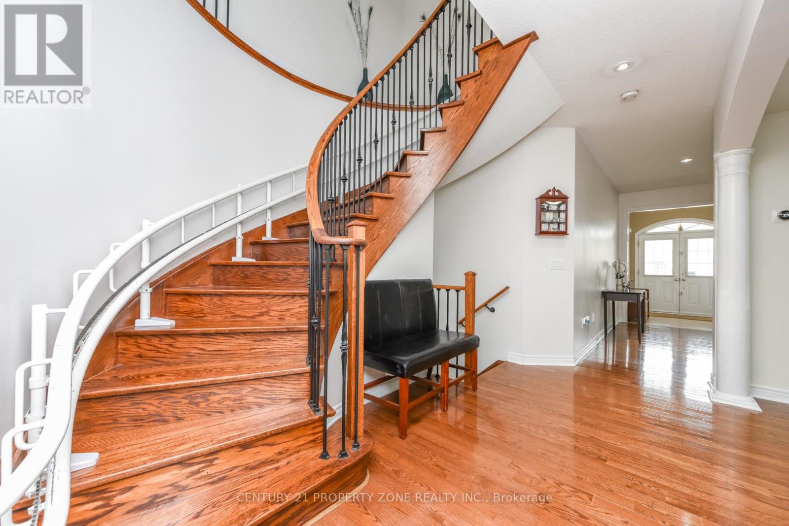 22 Jacksonville Drive, Brampton (Vales Of Castlemore), Ontario  L6P 2Z3 - Photo 15 - W12948228