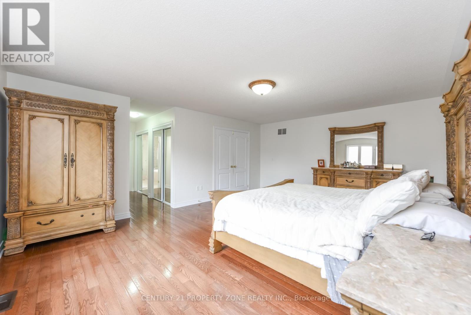 22 Jacksonville Drive, Brampton (Vales Of Castlemore), Ontario  L6P 2Z3 - Photo 21 - W12948228