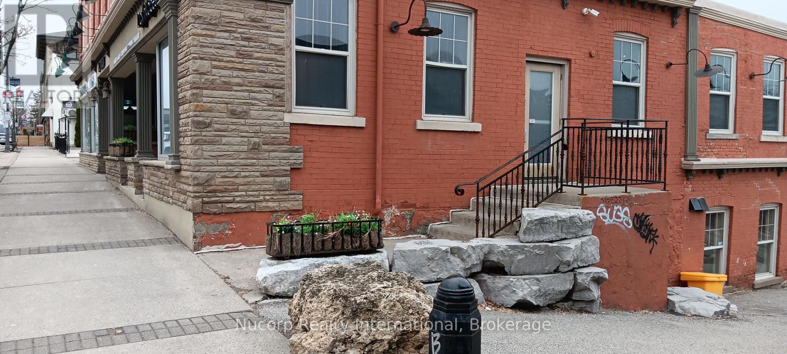 181 Main Street, Milton, Ontario  L9T 1N7 - Photo 3 - W12954220