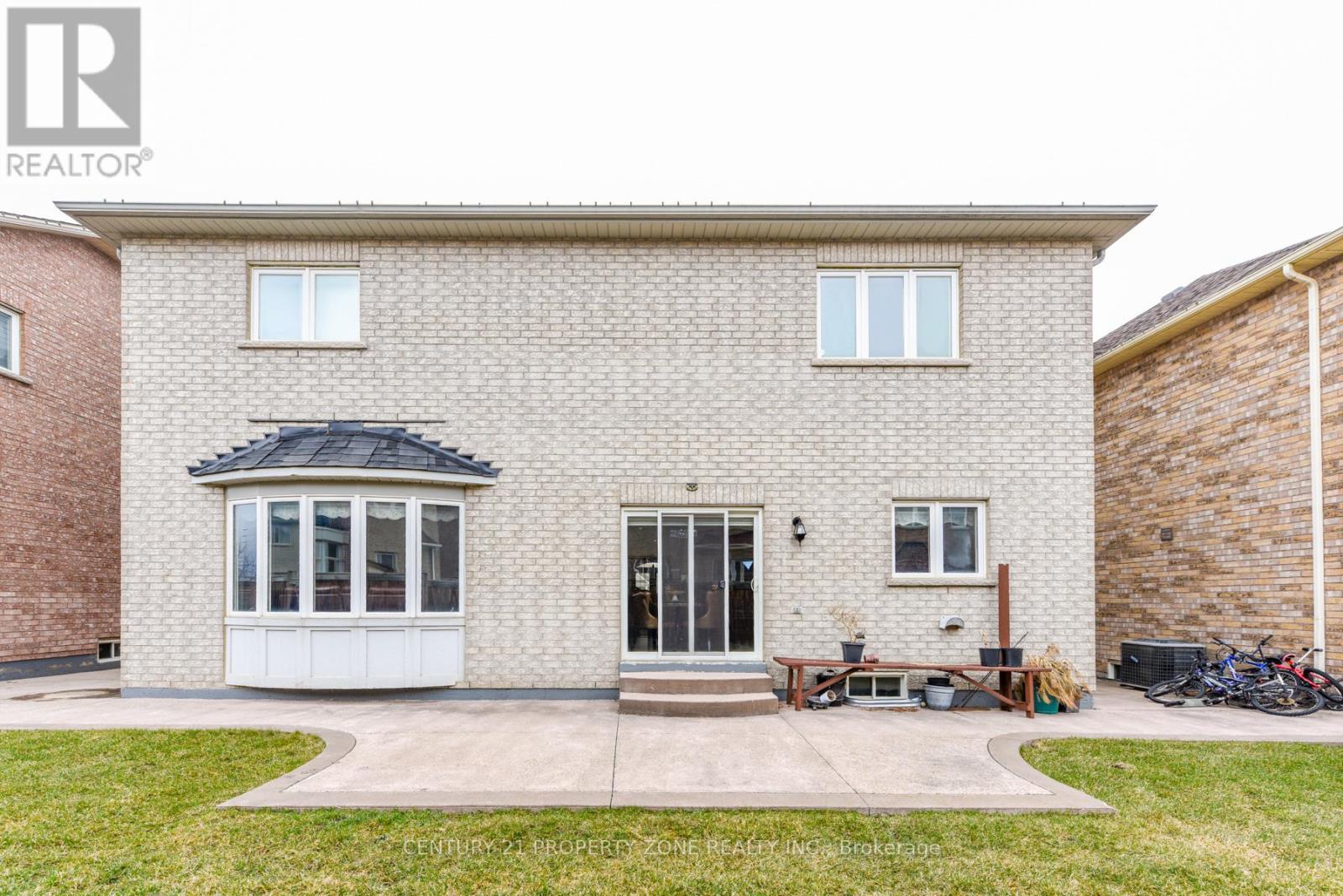 22 Jacksonville Drive, Brampton (Vales Of Castlemore), Ontario  L6P 2Z3 - Photo 35 - W12948228