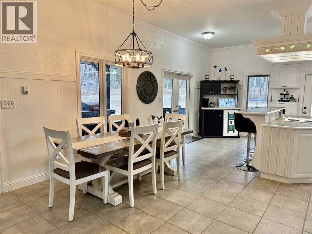 24403 East River Road, Hinton, Alberta  T7V 0A3 - Photo 3 - A2284799