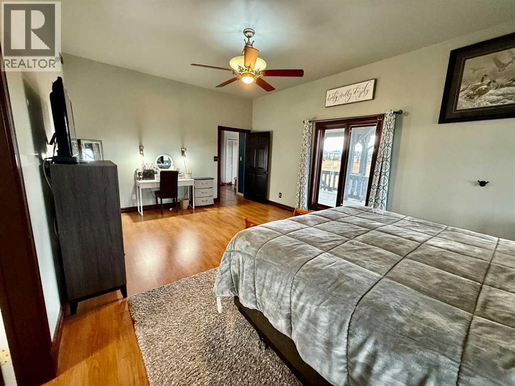 24403 East River Road, Hinton, Alberta  T7V 0A3 - Photo 13 - A2284799