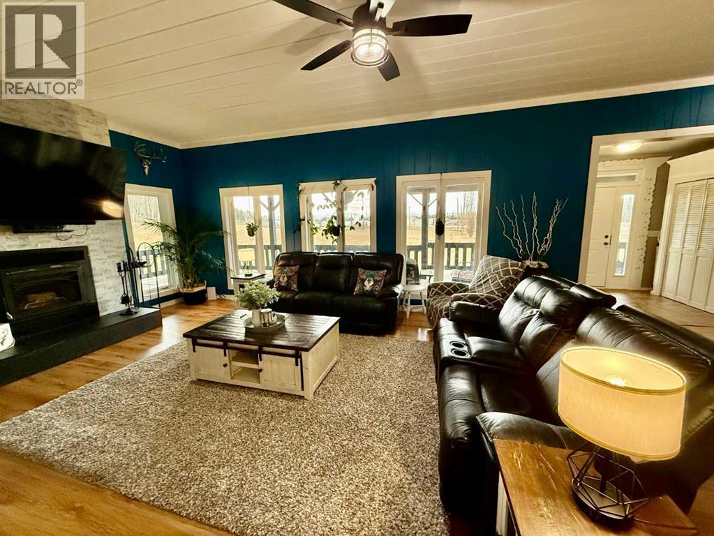 24403 East River Road, Hinton, Alberta  T7V 0A3 - Photo 11 - A2284799