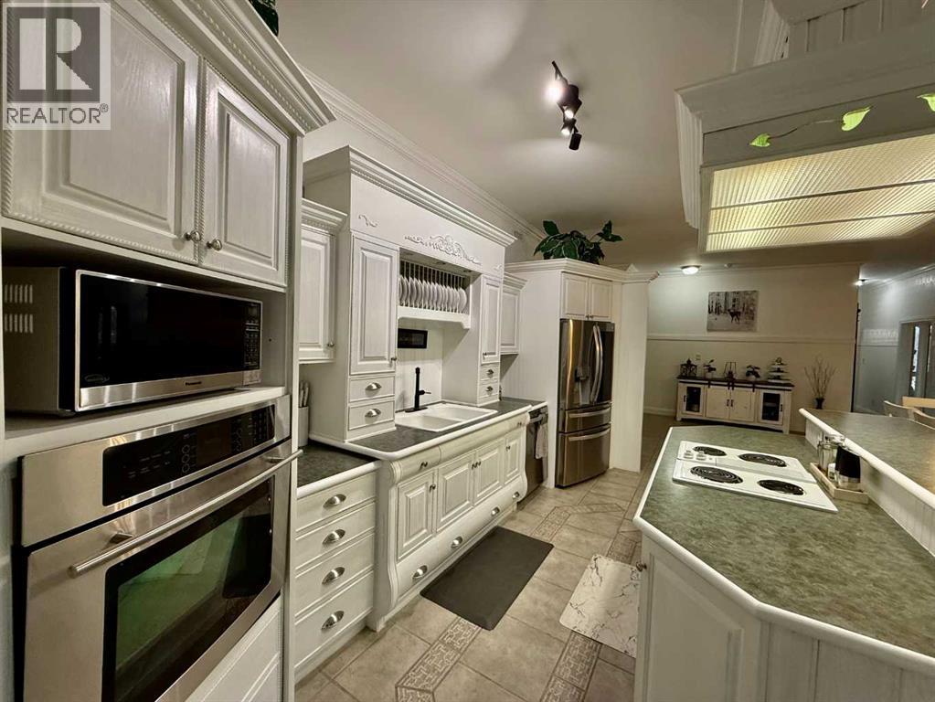 24403 East River Road, Hinton, Alberta  T7V 0A3 - Photo 5 - A2284799