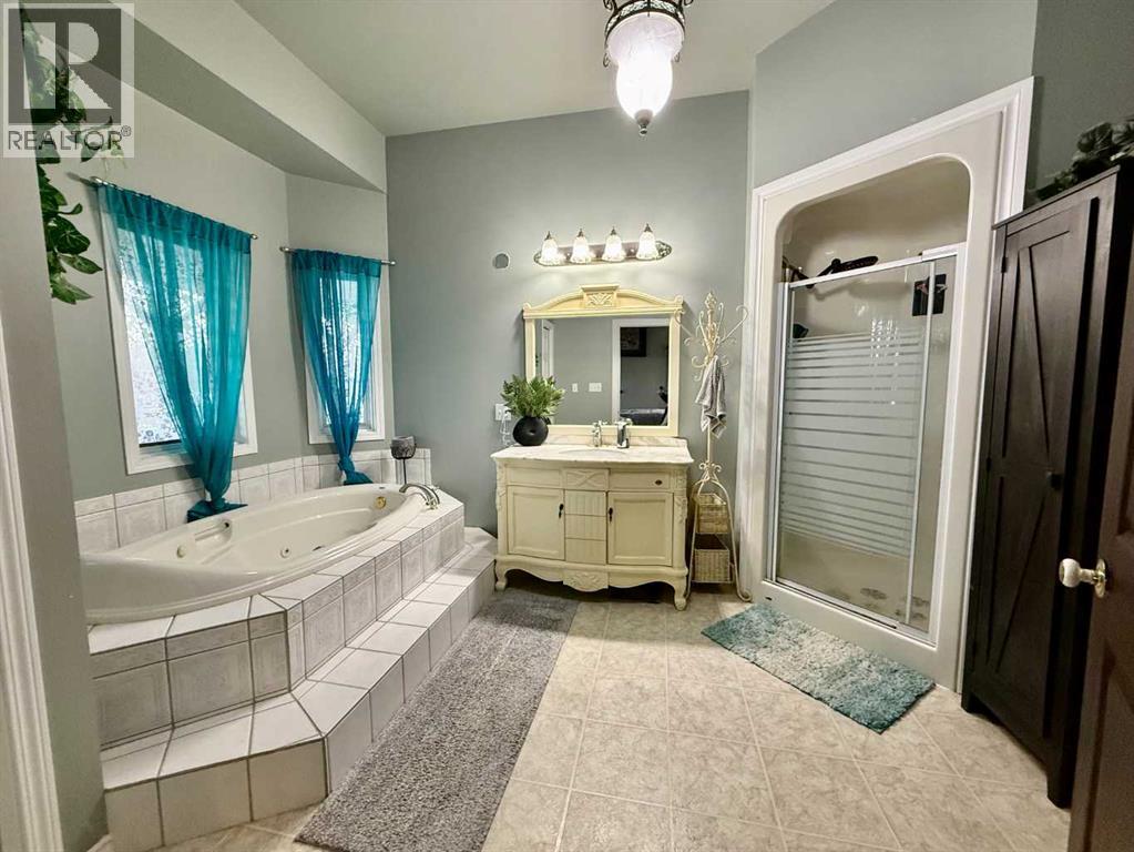 24403 East River Road, Hinton, Alberta  T7V 0A3 - Photo 14 - A2284799