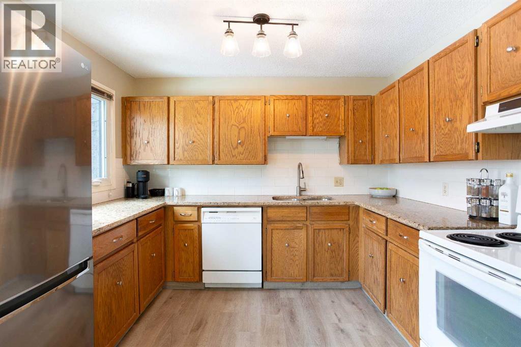 73, 23 Glamis Drive SW, Calgary, Alberta  T3E 6S3 - Photo 9 - A2296259