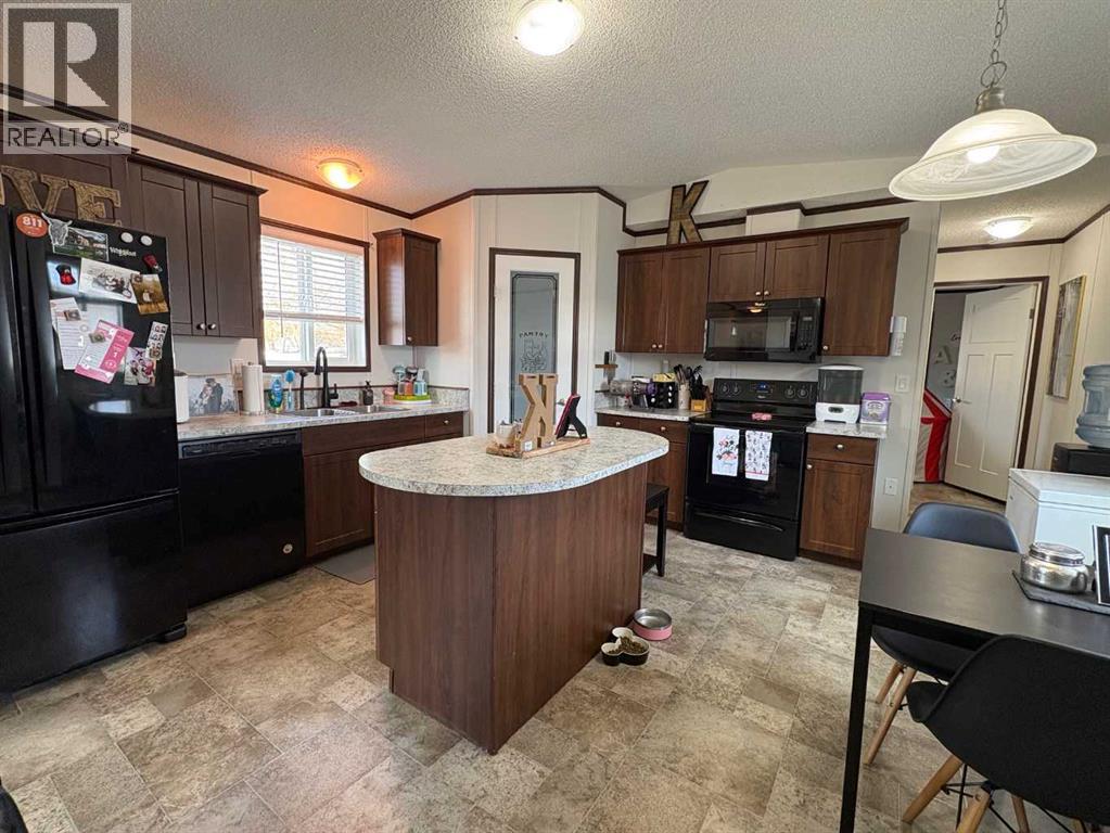 71, 4000 Minto Street, Penhold, Alberta  T0M 1R0 - Photo 4 - A2298878