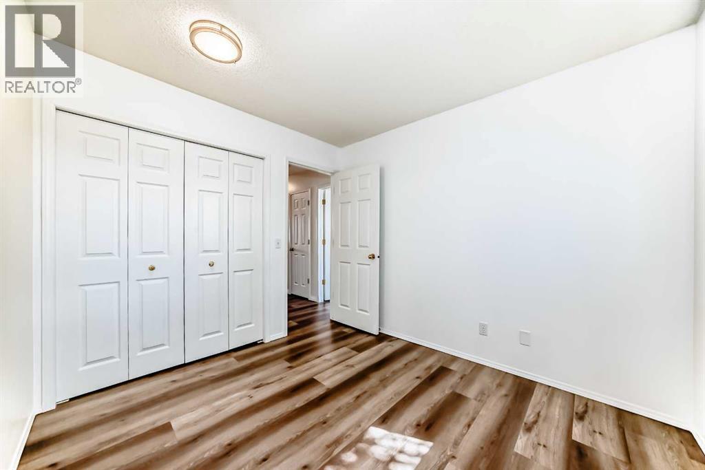 35 Kingsland Villas SW, Calgary, Alberta  T2V 5J9 - Photo 32 - A2297300