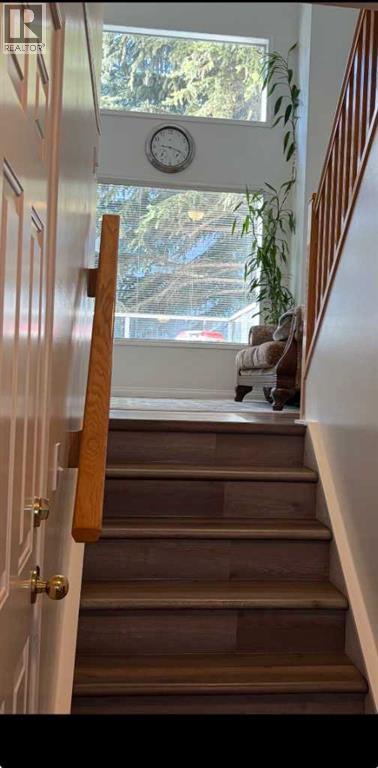 35 Kingsland Villas SW, Calgary, Alberta  T2V 5J9 - Photo 4 - A2297300