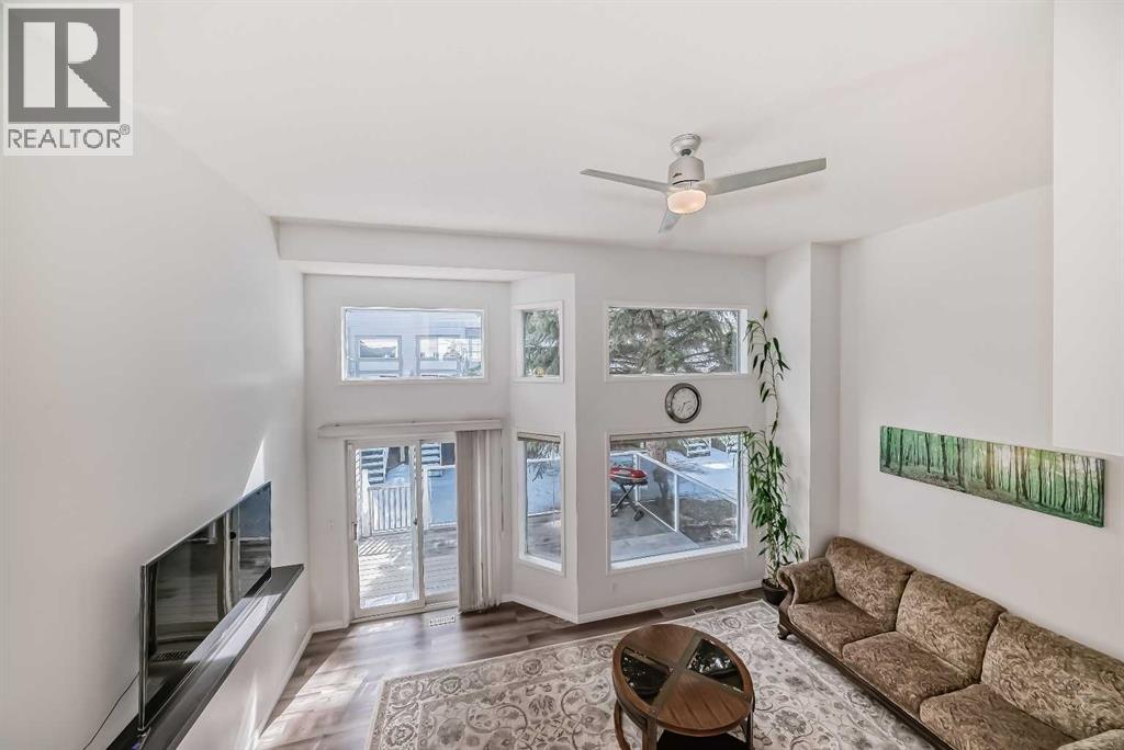 35 Kingsland Villas SW, Calgary, Alberta  T2V 5J9 - Photo 20 - A2297300