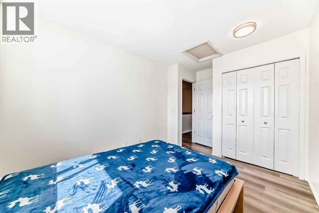 35 Kingsland Villas SW, Calgary, Alberta  T2V 5J9 - Photo 30 - A2297300