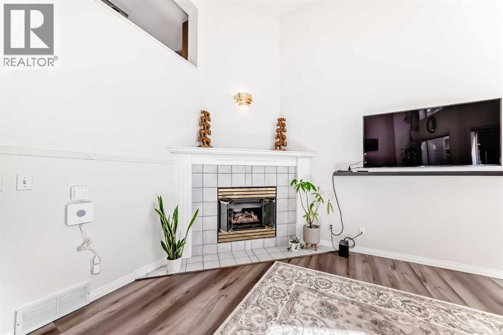 35 Kingsland Villas SW, Calgary, Alberta  T2V 5J9 - Photo 7 - A2297300