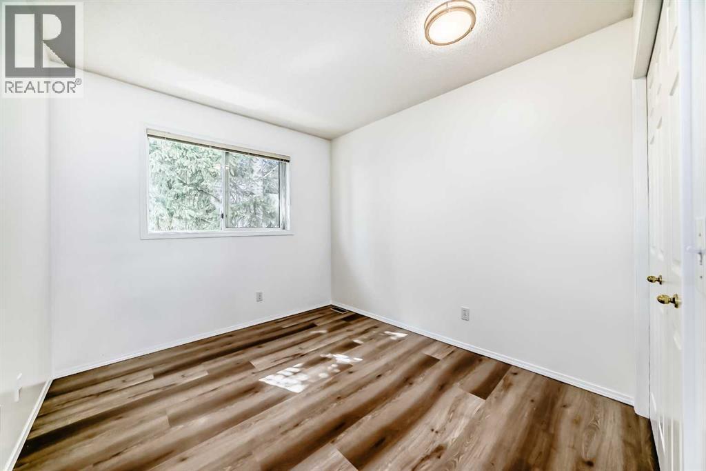 35 Kingsland Villas SW, Calgary, Alberta  T2V 5J9 - Photo 31 - A2297300