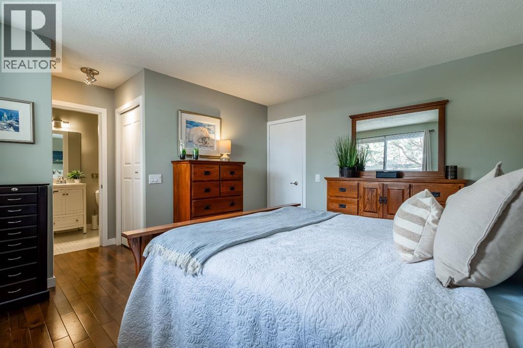 5617 Dalcastle Hill NW, Calgary, Alberta  T3A 2A2 - Photo 16 - A2297471