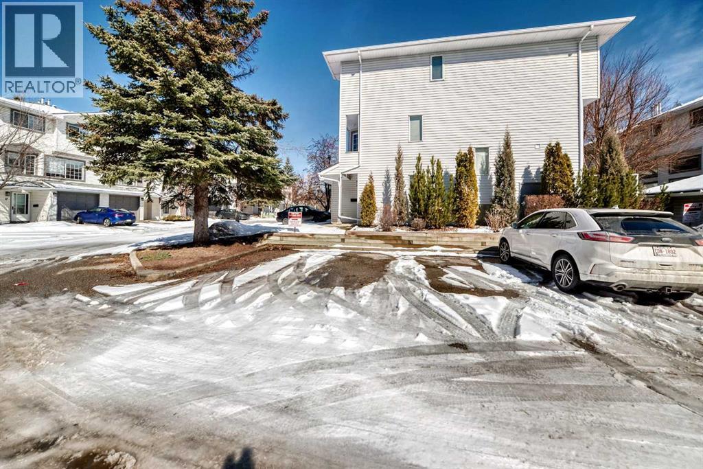 35 Kingsland Villas SW, Calgary, Alberta  T2V 5J9 - Photo 43 - A2297300