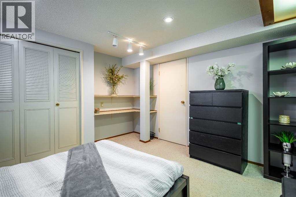 5617 Dalcastle Hill NW, Calgary, Alberta  T3A 2A2 - Photo 29 - A2297471