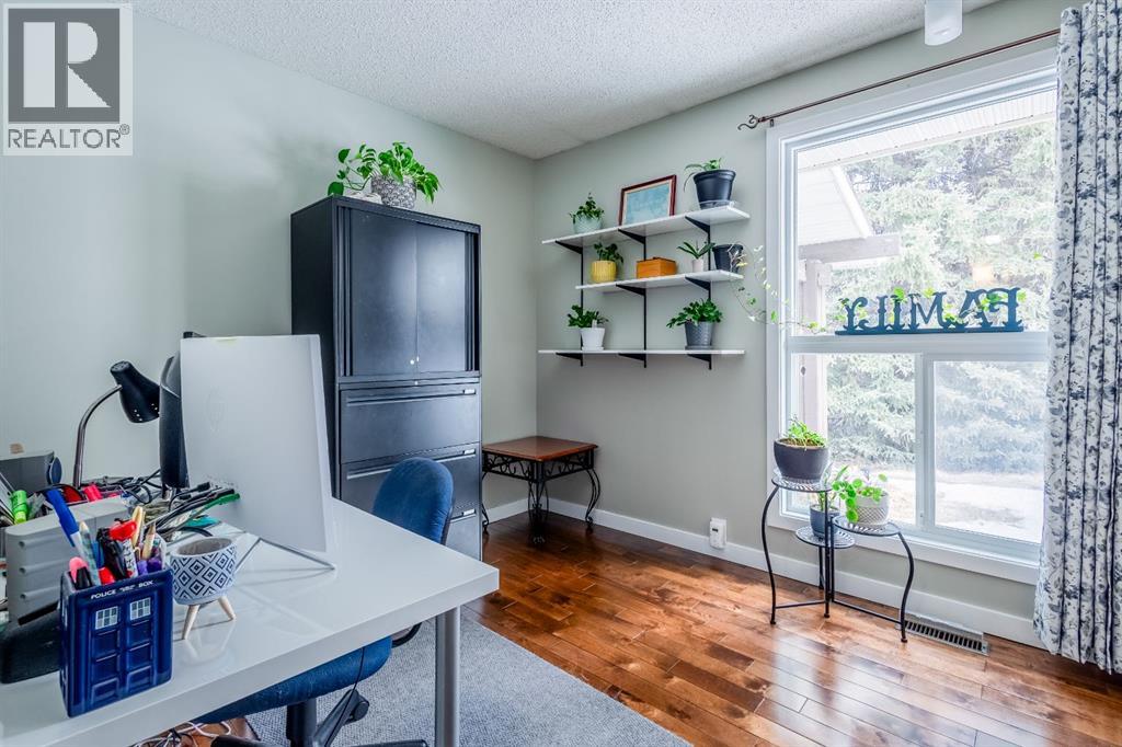 5617 Dalcastle Hill NW, Calgary, Alberta  T3A 2A2 - Photo 18 - A2297471