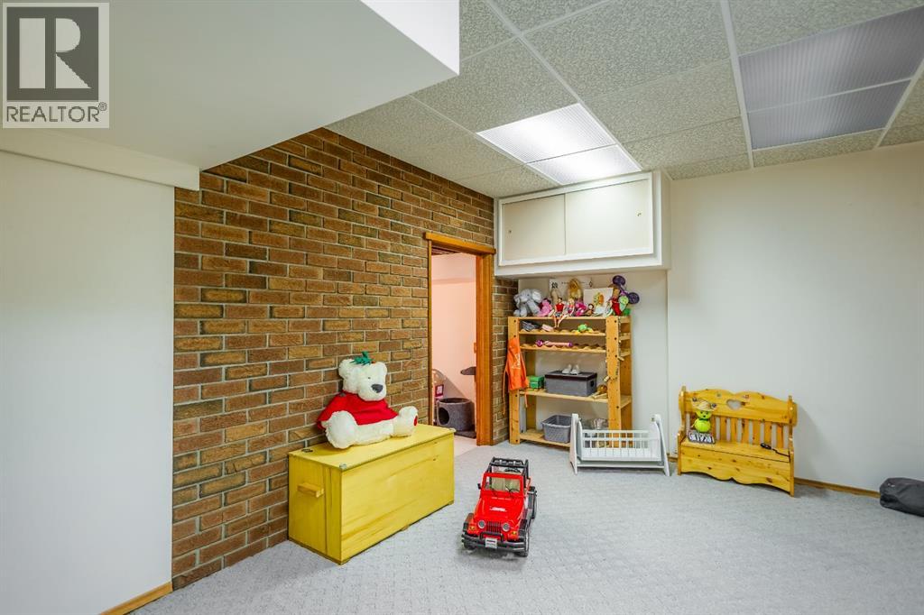 5617 Dalcastle Hill NW, Calgary, Alberta  T3A 2A2 - Photo 36 - A2297471