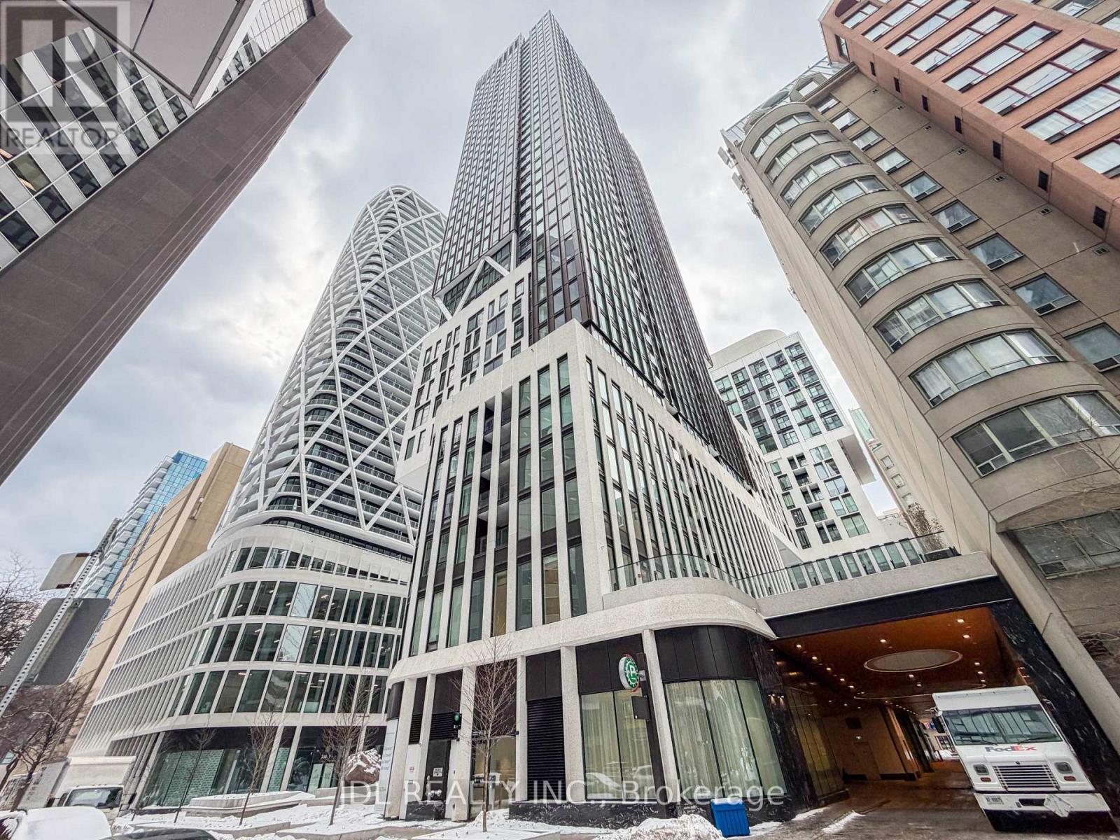 3709 - 238 SIMCOE STREET, Toronto, Ontario